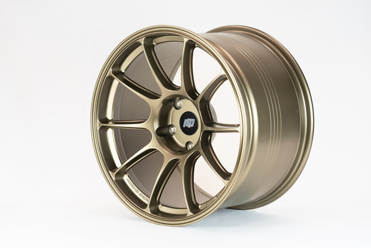 RacingDivision VR5 M-SPEC 18 Zoll