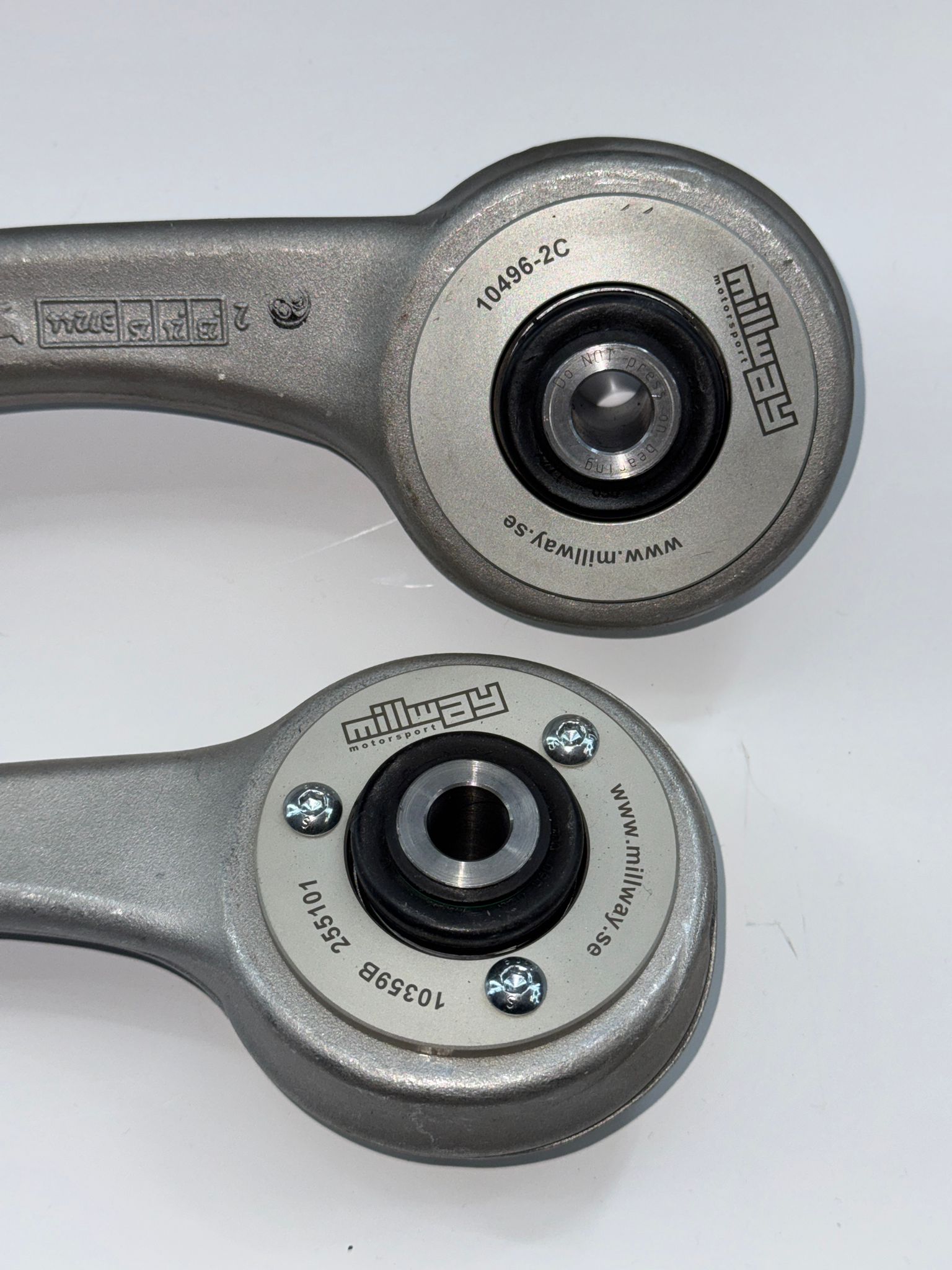 Uniball-Lager inkl. Zugstrebe passend für F87 M2 F80 M3 M3 F82 M4 Vorderachse BMW Lemförder, Millway